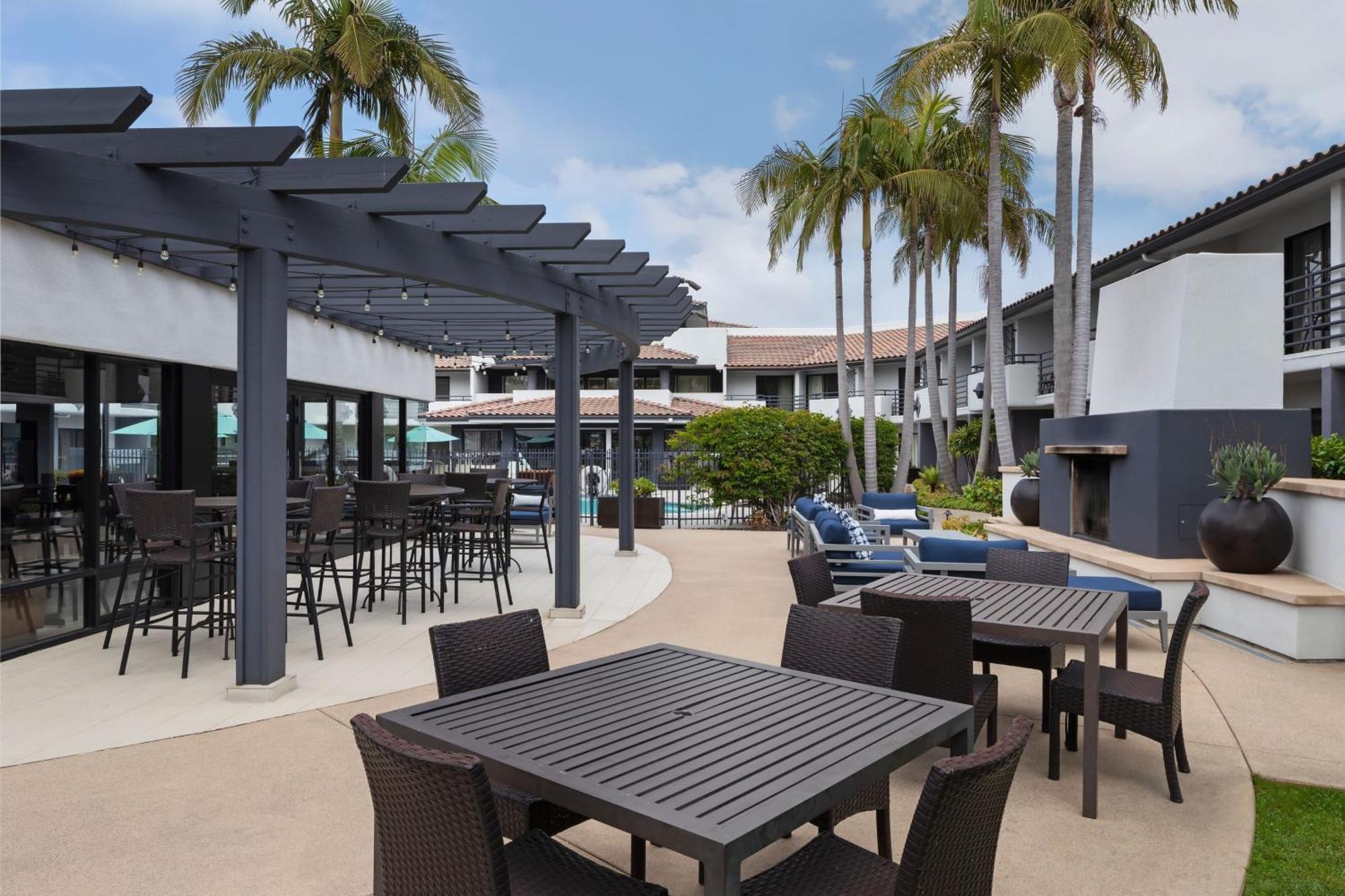 Courtyard By Marriott San Diego Del Mar/Solana Beach Exterior foto